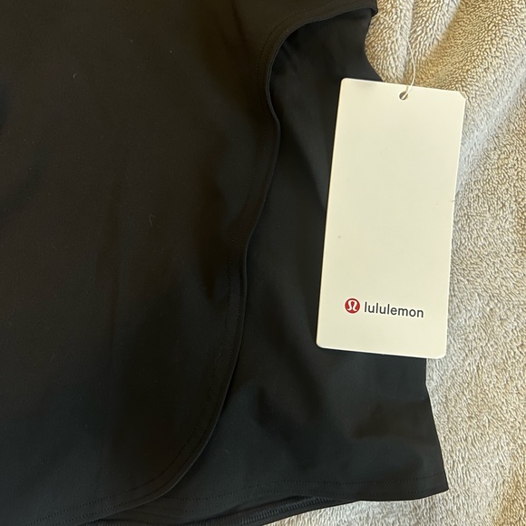 LULULEMON High rise tennis and golf wrap skirt size 8 black NEW WITH TAGS - Picture 3 of 8